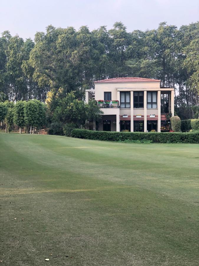 Villa At Tarudhan Valley Golf Resort Manesar Exterior photo